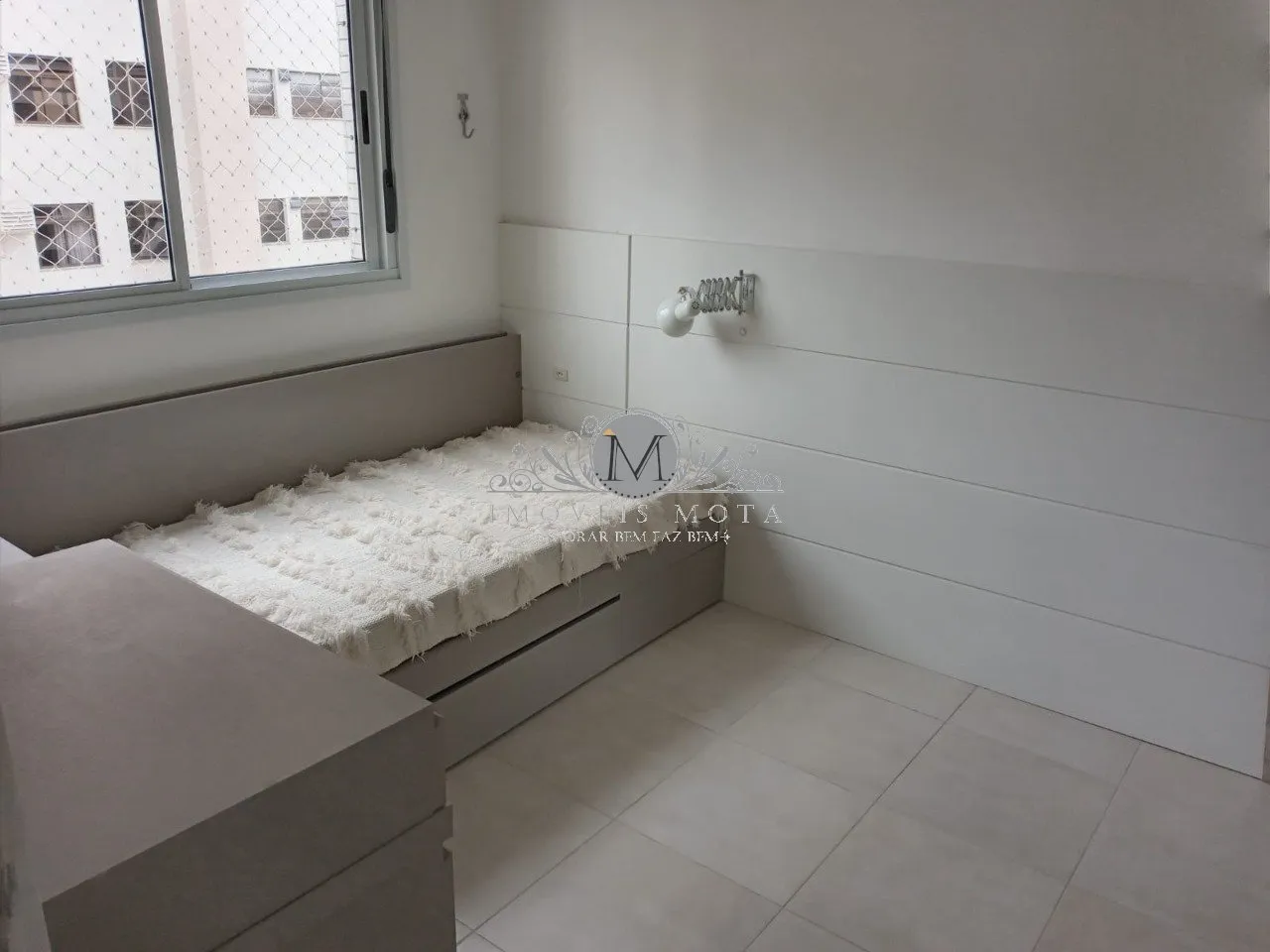 Departamento de 2 dormitorios con balcón cerrado con vidrio — photo 40