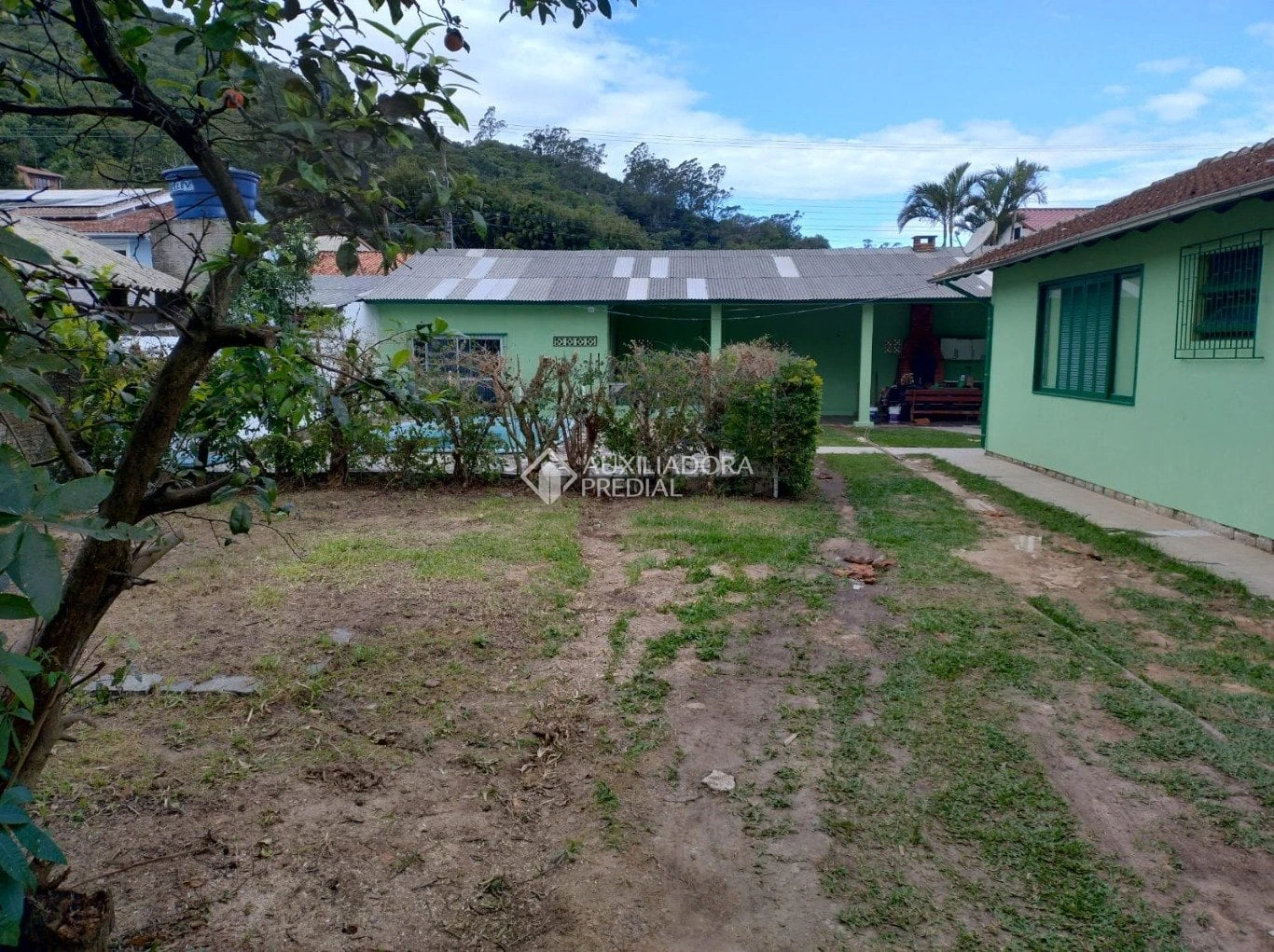 3-bedroom house with a mountain view in Florianópolis — photo 21