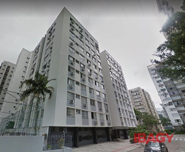 3-bedroom apartment with a separate kitchen 80 m² — photo 10