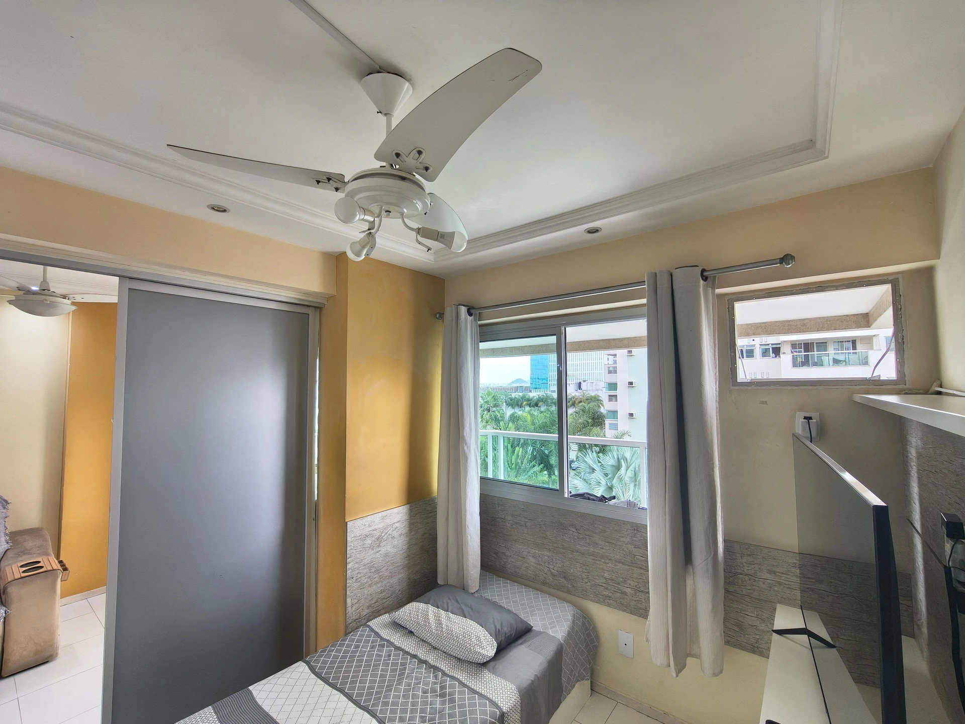 Unfurnished 3-bedroom apartment with balcony and 2 parking — photo 6