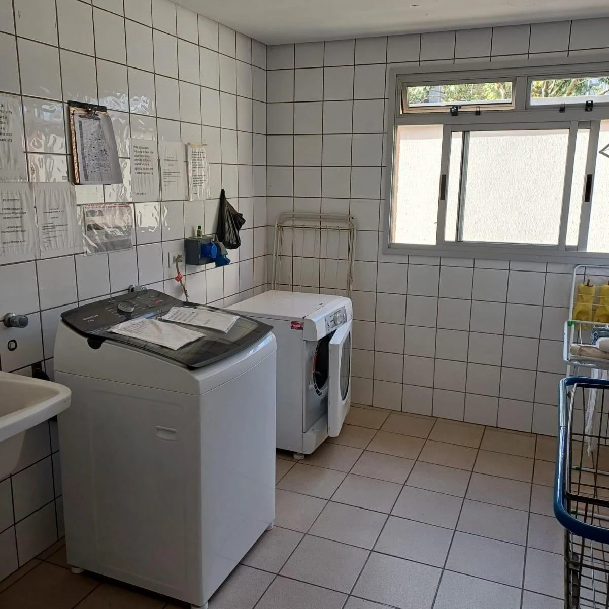 One-bedroom apartment with a washing machine in Curitiba — photo 10