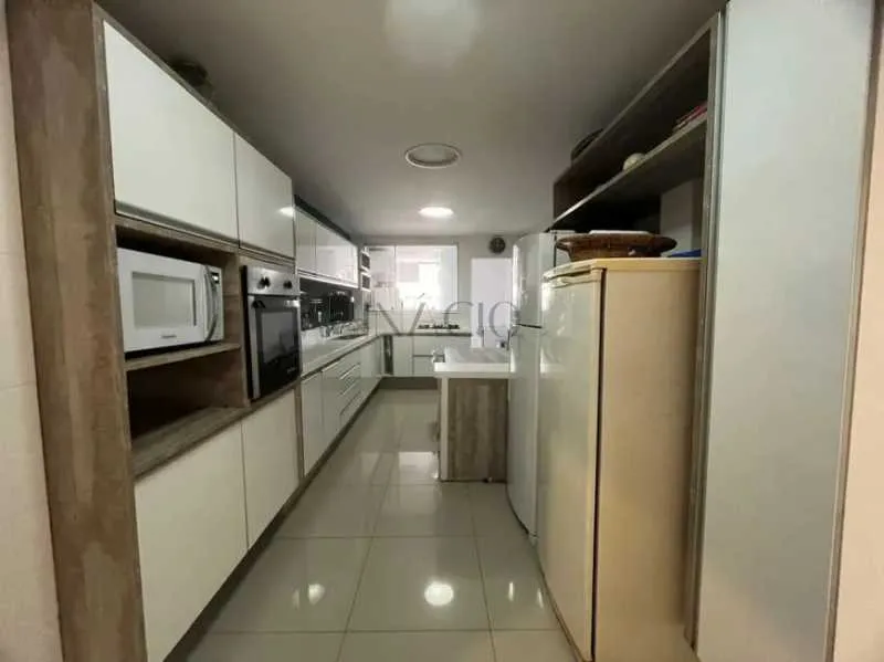 Furnished apartment with 3 bedrooms and 5 bathrooms — photo 2