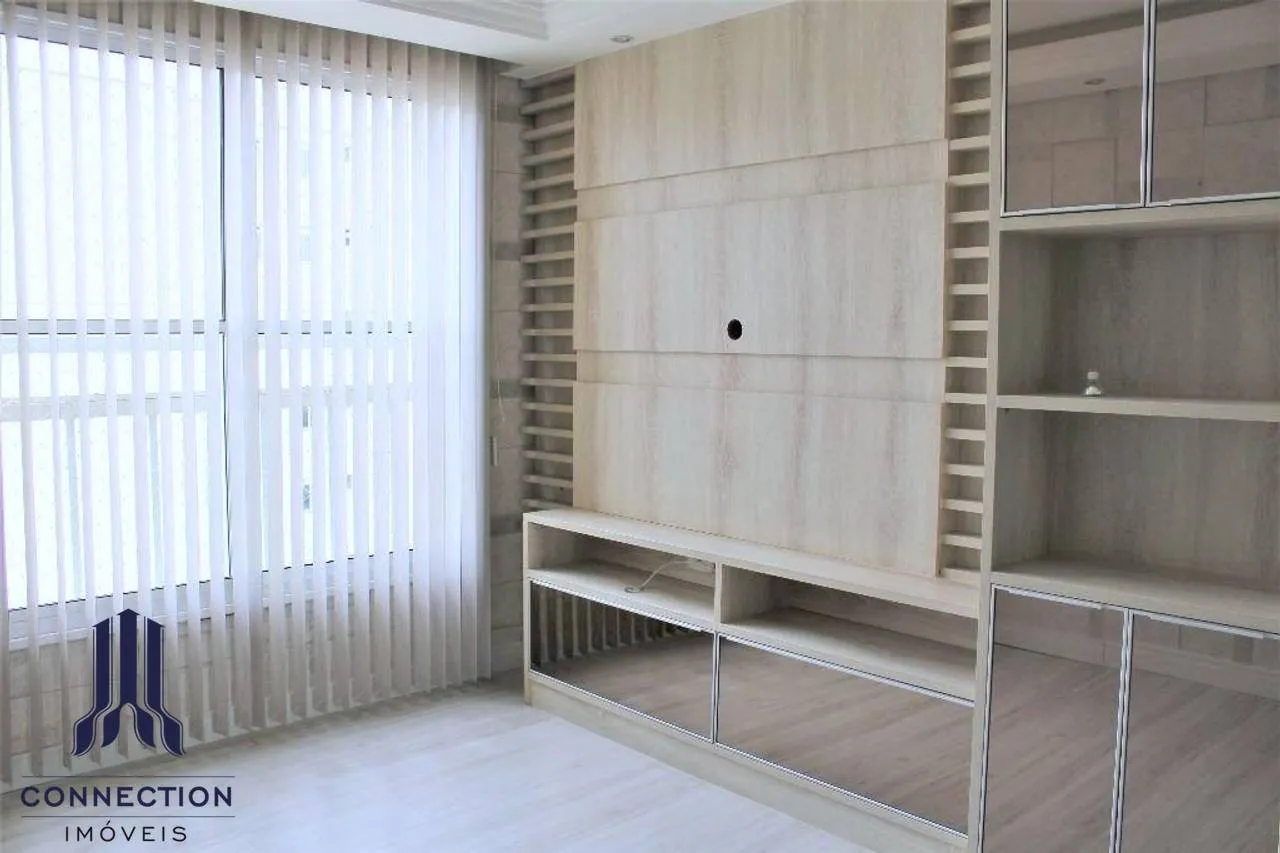 2-bedroom apartment with a washing machine in Curitiba — photo 11