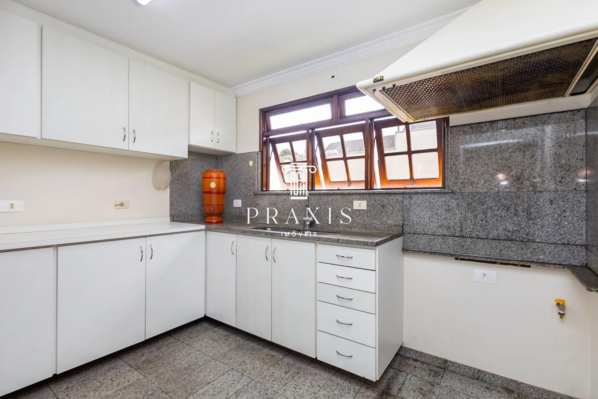 207 m² house with 5 bedrooms, 2 suites and 2 parking — photo 61