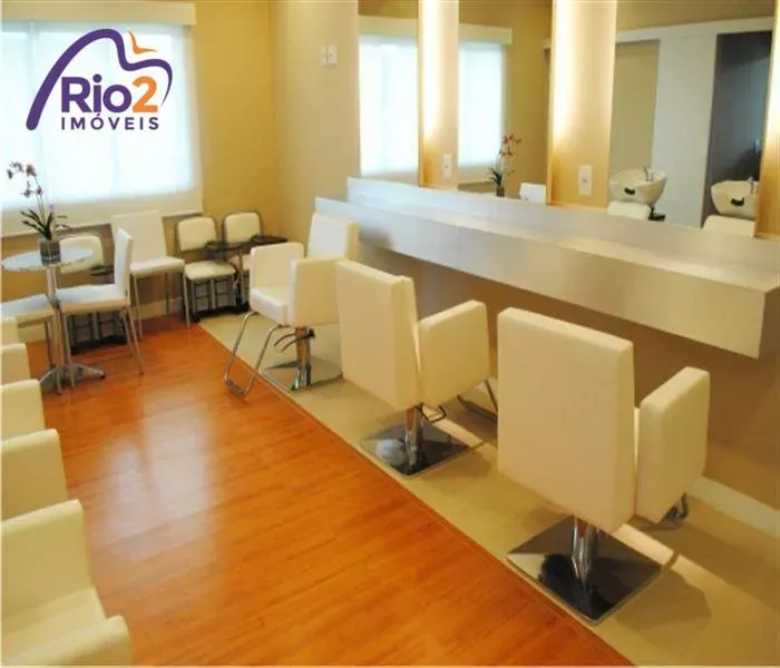 Furnished 77 m² apartment with enclosed glass balcony — photo 42