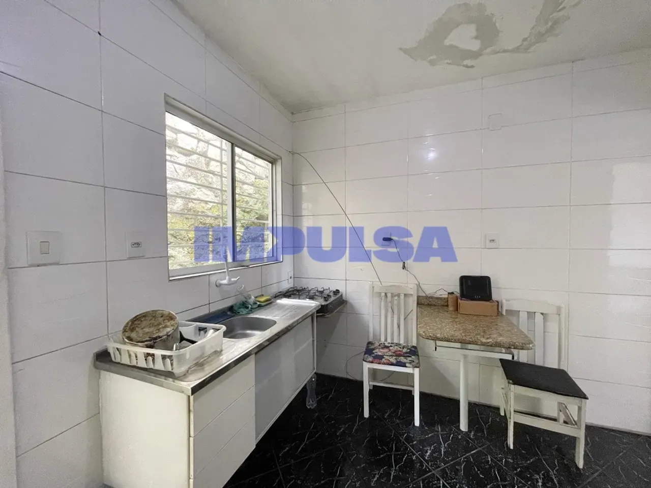 Furnished studio with 1 bedroom and separate kitchen — photo 7