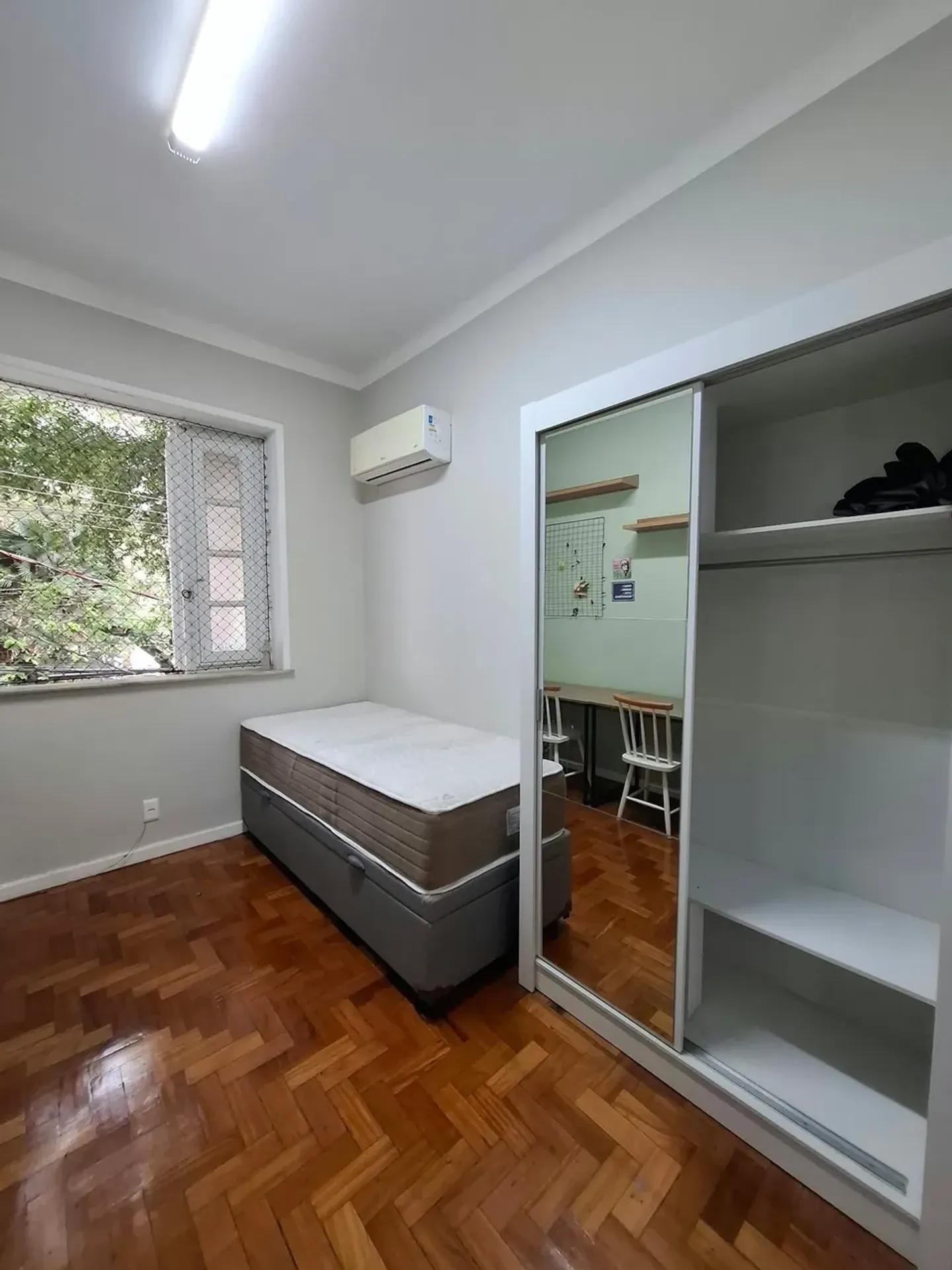 Квартира 60 м² з видом на парк та робочим місцем — photo 21