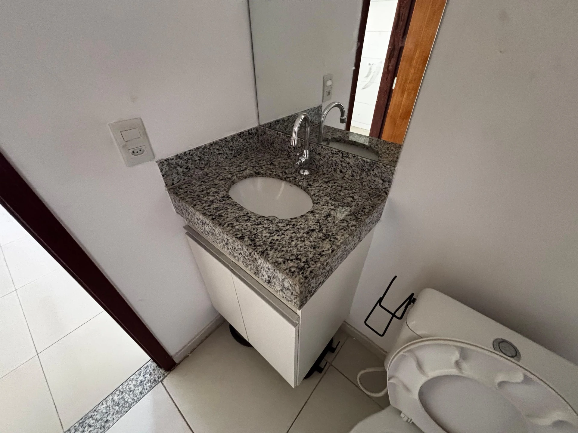 2-bedroom apartment, both with their own bathrooms, 85 m² — photo 37