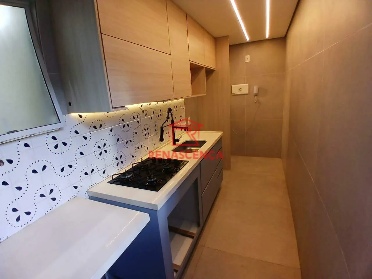 Unfurnished 2-bedroom apartment with 1 bathroom — photo 3