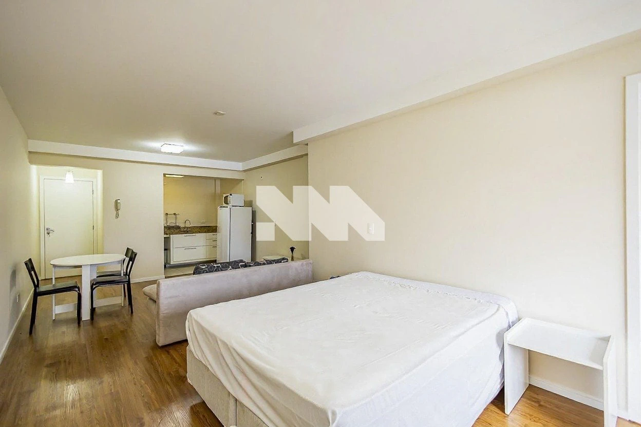 Furnished one-bedroom, 44 m² apartment in Curitiba — photo 2