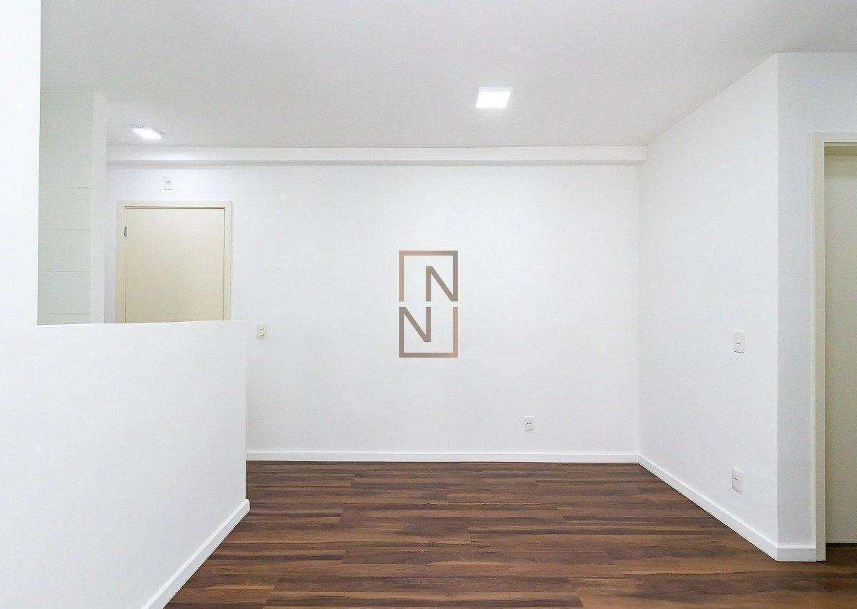 2-bedroom apartment in a building with a gym — photo 19