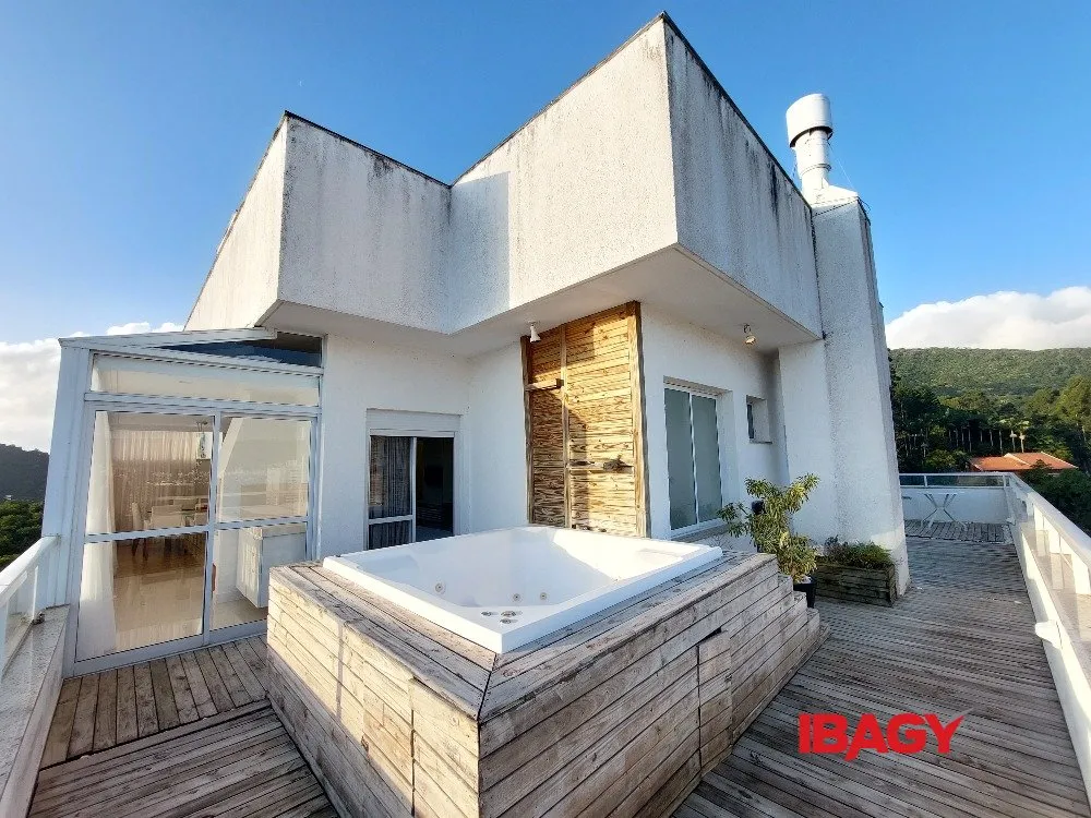 Furnished 145 m² apartment with 3 bedrooms and 2 parking — photo 3