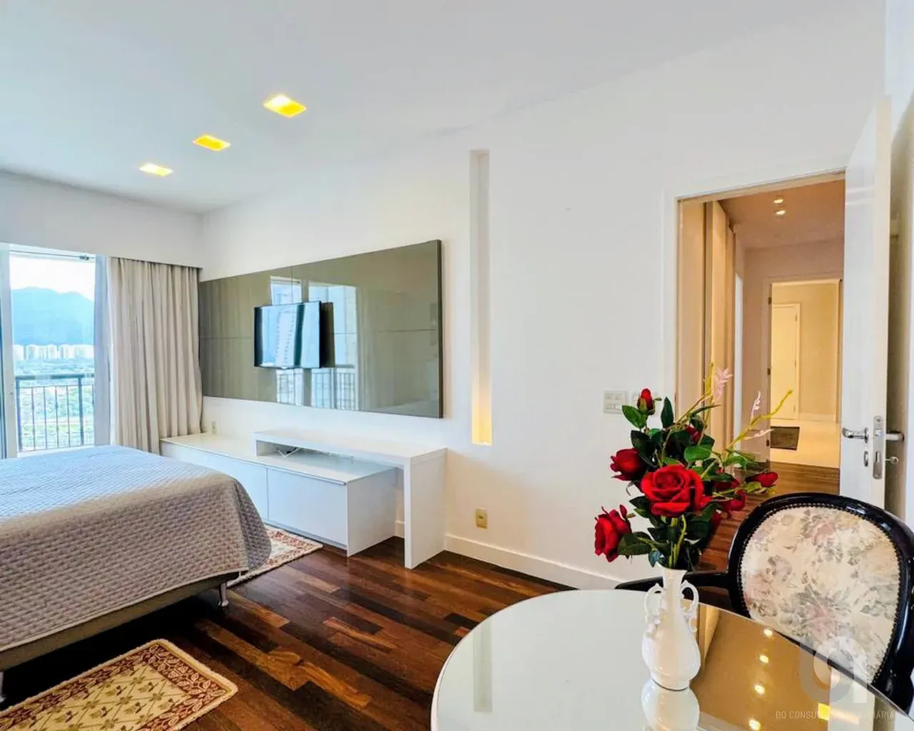Apartamento de 289 m² com vista para a água e banheira — photo 4