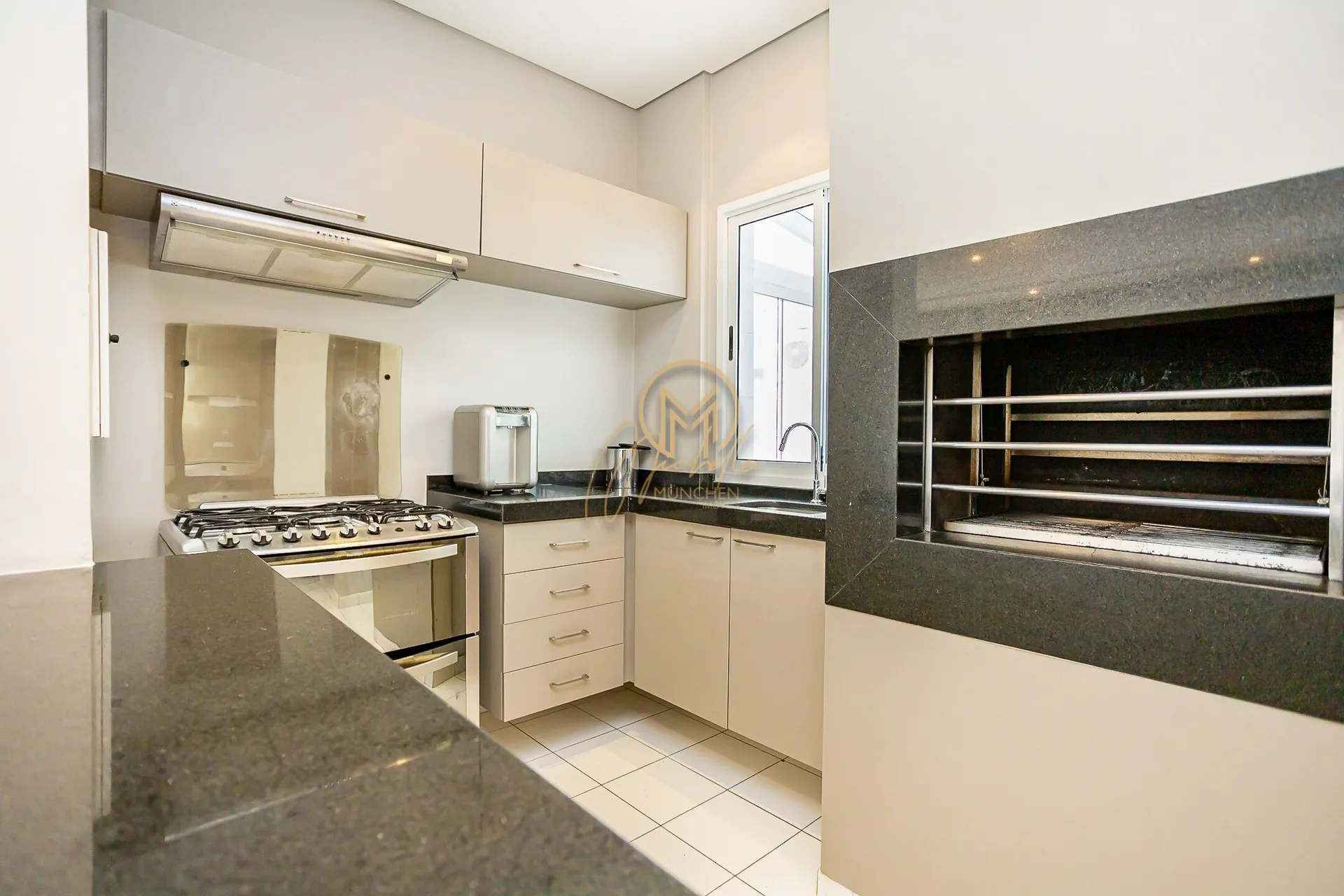 Furnished 462 m² apartment with 4 en-suite rooms — photo 182