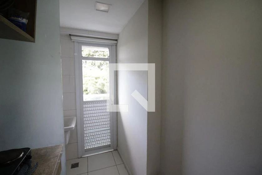 Furnished 2-bedroom apartment with 67 m² — photo 2