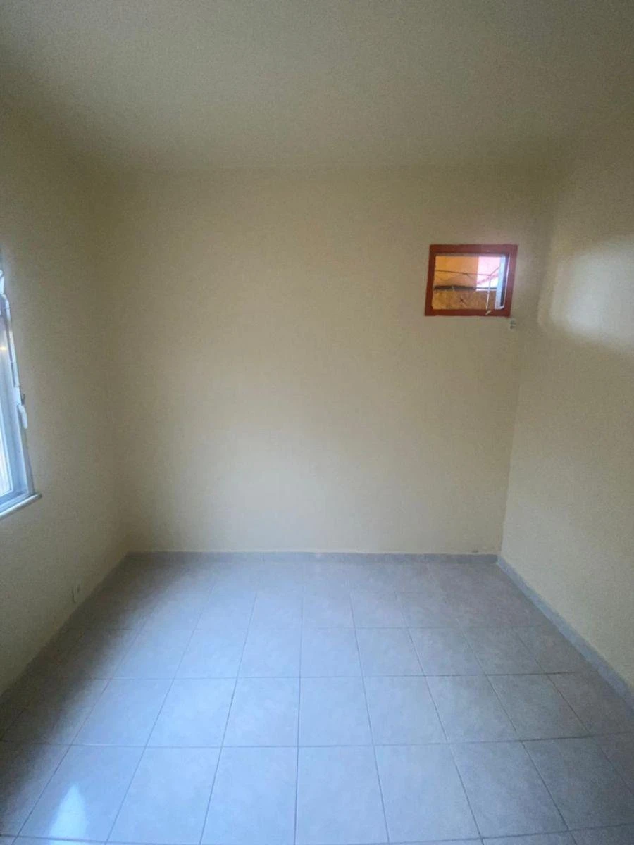 Single-storey house with 1 bedroom and tiled floors — photo 7