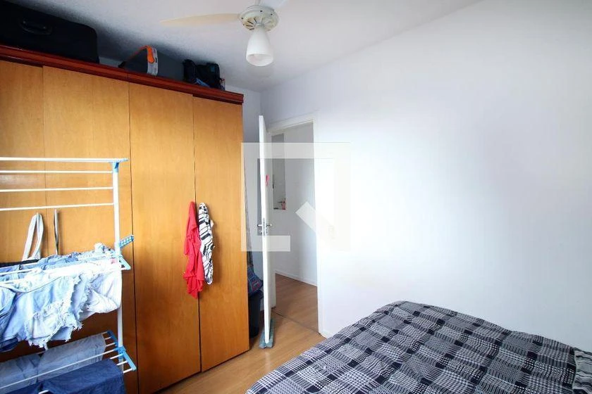 2-bedroom apartment in a building with a gym — photo 8