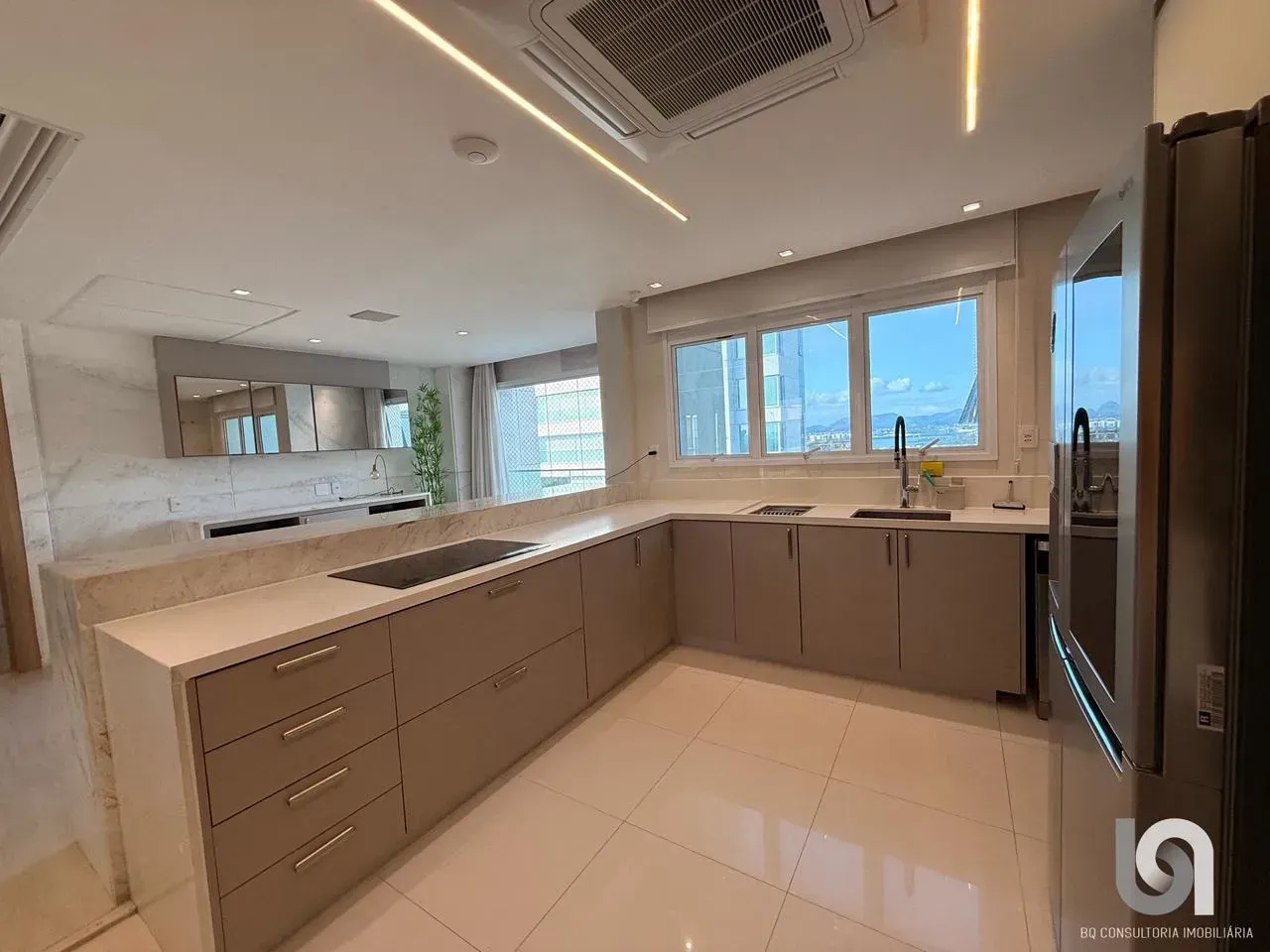 Квартира 266 м² з видом на воду та посудомийною машиною — photo 25