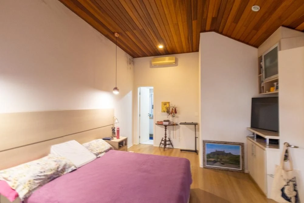 3-bedroom apartment with a home office — photo 9