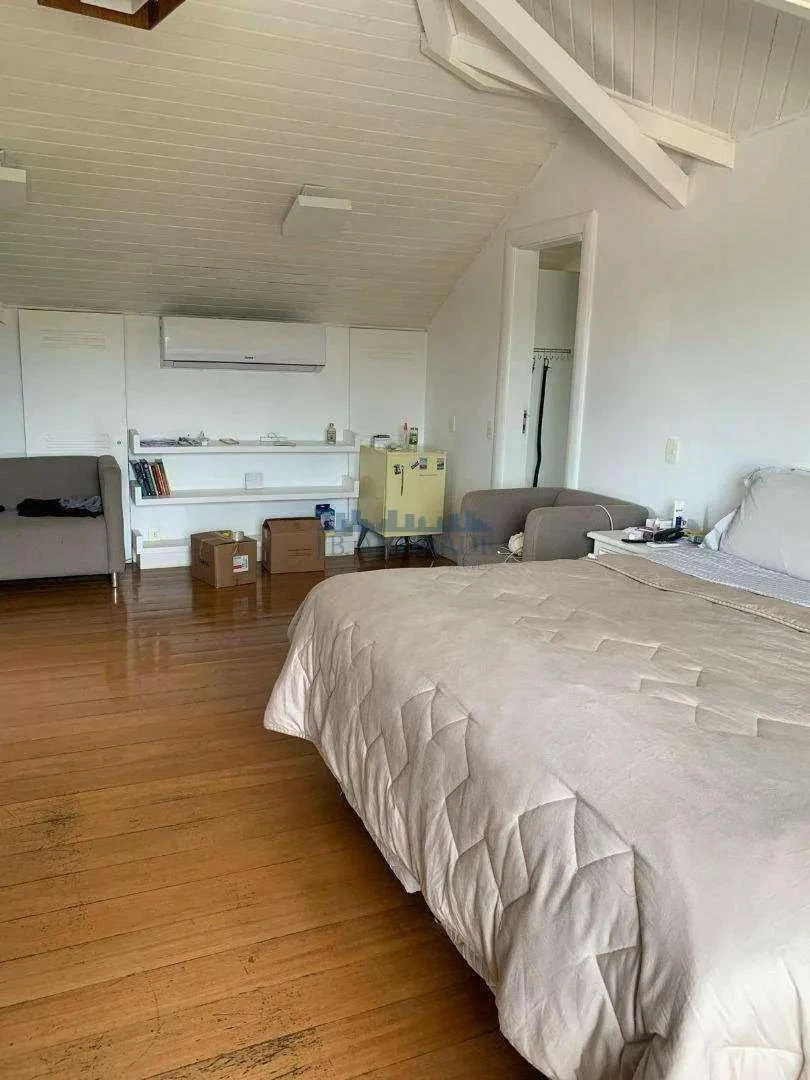 House with 6 en-suite bedrooms and 12 bathrooms — photo 10
