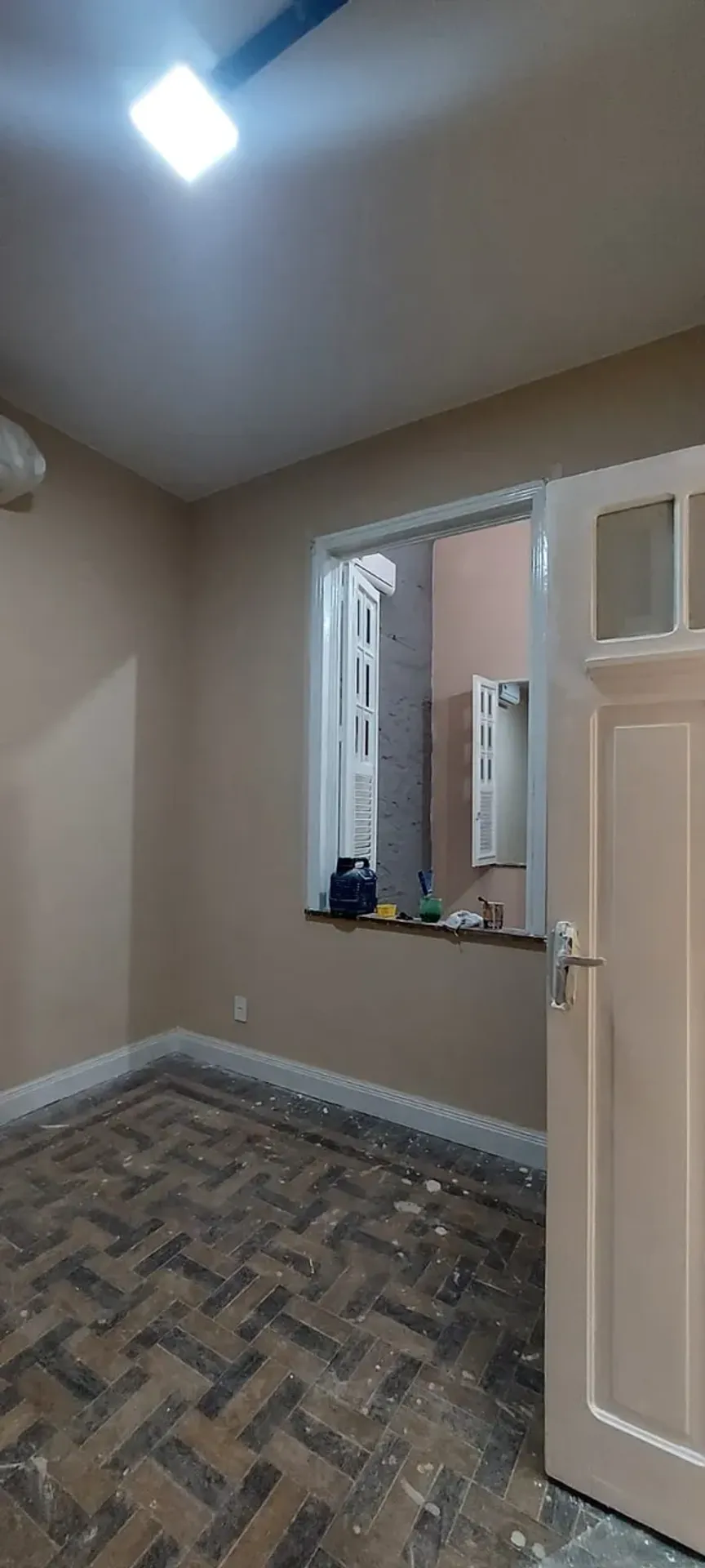 Apartamento de 3 quartos com piso de madeira ou laminado — photo 5