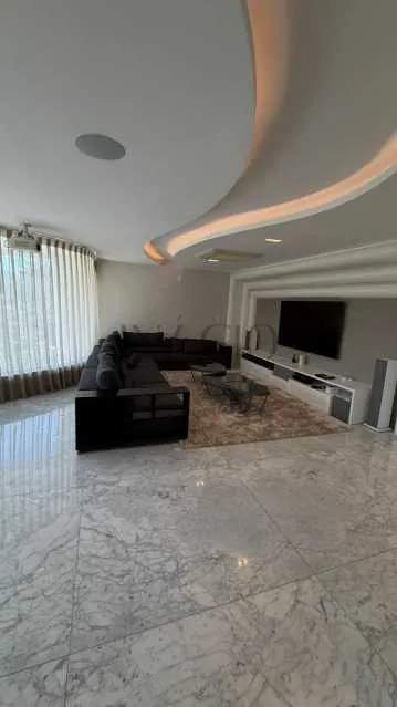 Furnished house with 5 bedrooms and 4 bathrooms, 900 m² — photo 22