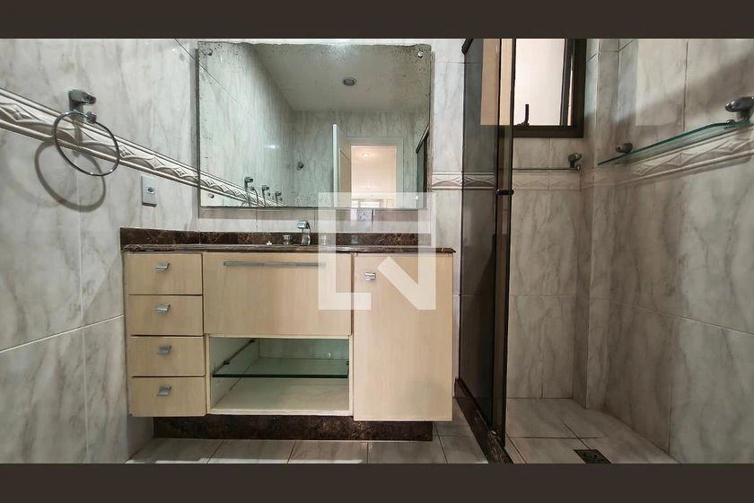 Apartamento com 3 suítes, varanda e 193 m² — photo 33