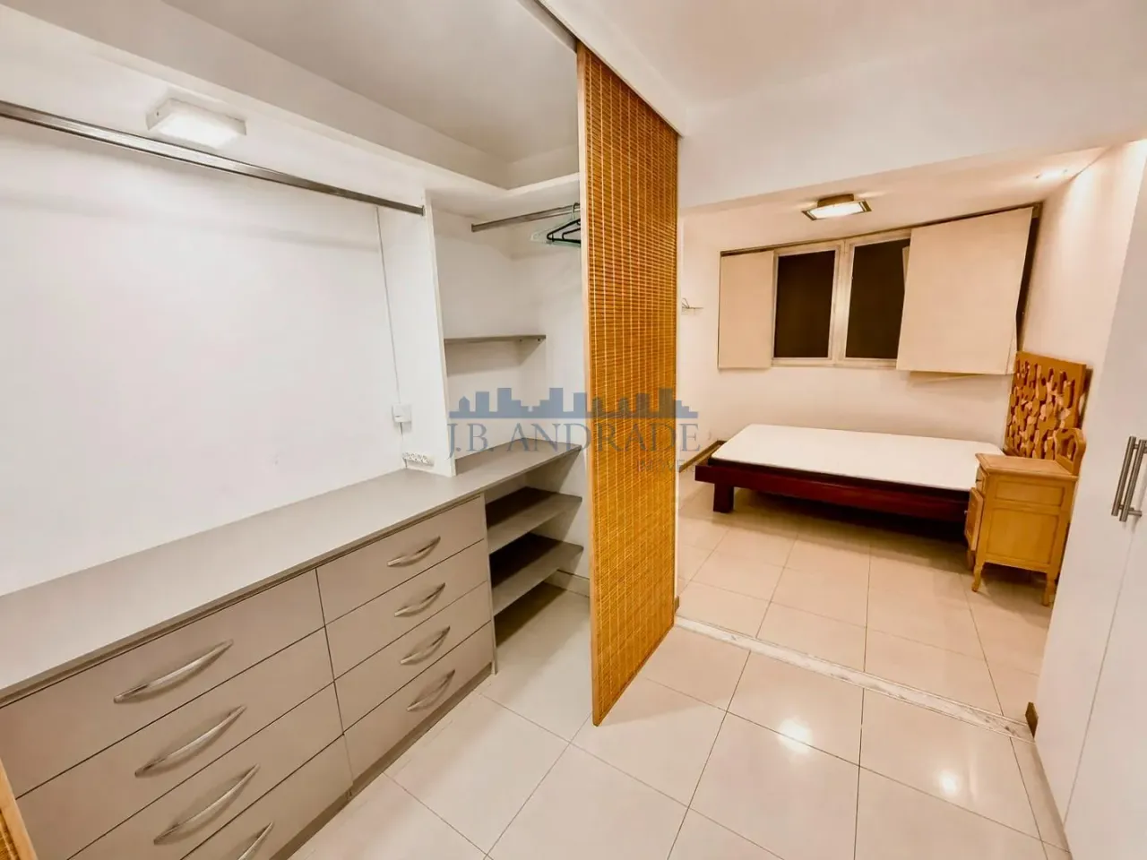 3-bedroom apartment with 3 baths and 2 parking spots — photo 3