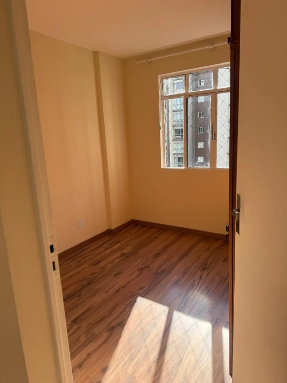 2-bedroom, 2-bath apartment with no parking space — photo 17