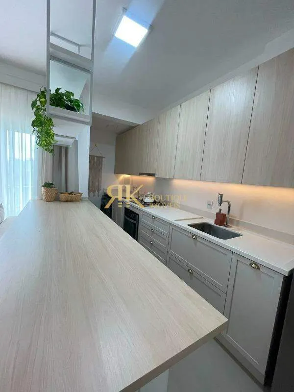 42 m² studio with a washing machine and a home office — photo 2