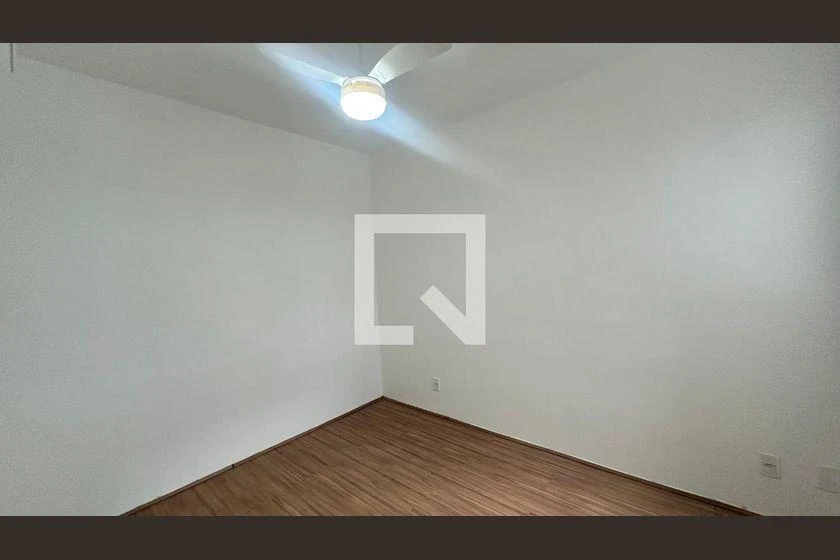 2-bedroom apartment in a building with a gym — photo 22