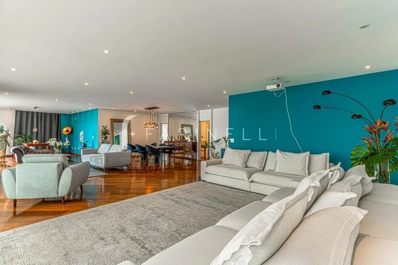 Furnished 250 m² apartment with 2 en-suite bedrooms — photo 10