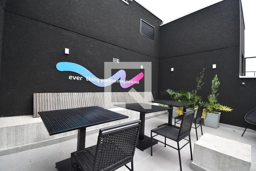 Furnished apartment, 36 m², with wood or laminate floors — photo 18