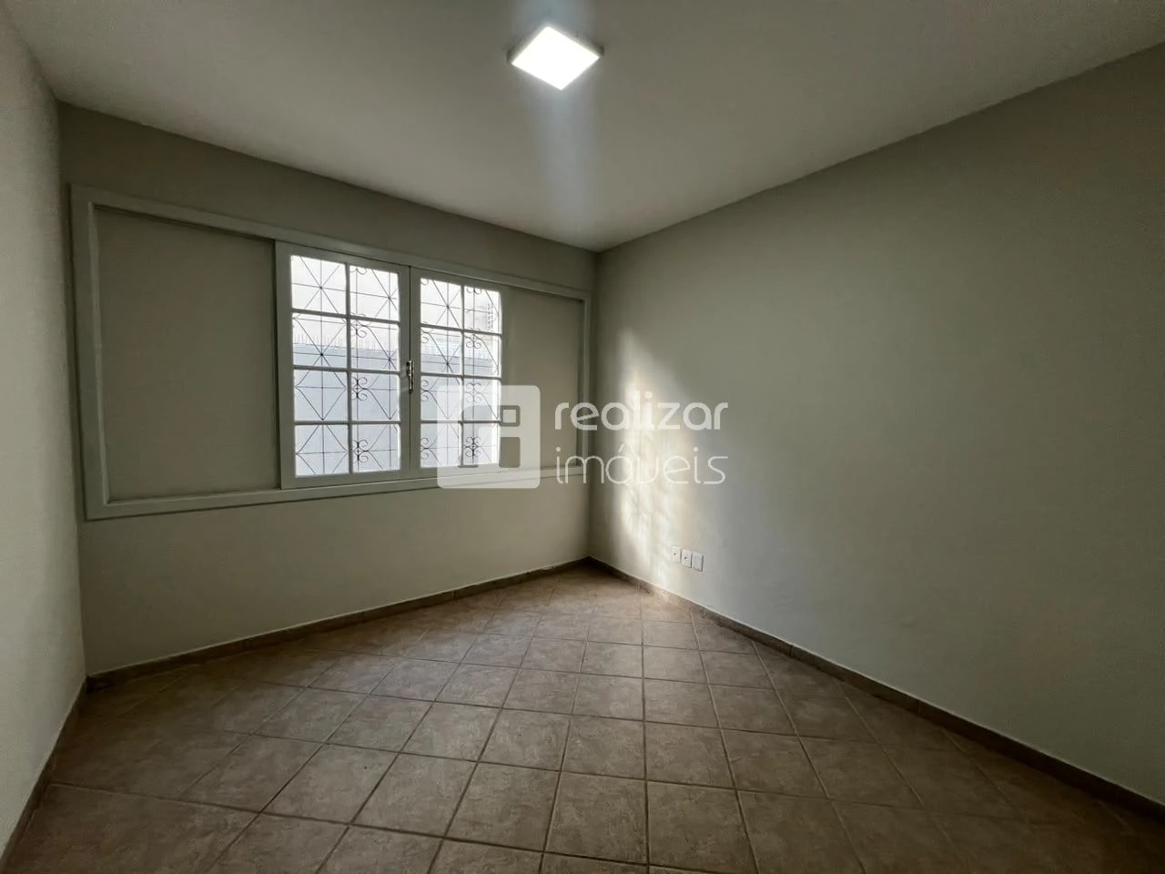 Casa de 5 dormitorios, 2 con baño propio, 240 m² — photo 6