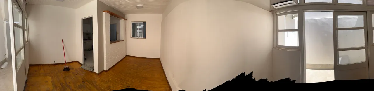 House, 80 m², with wood or laminate floors — photo 3