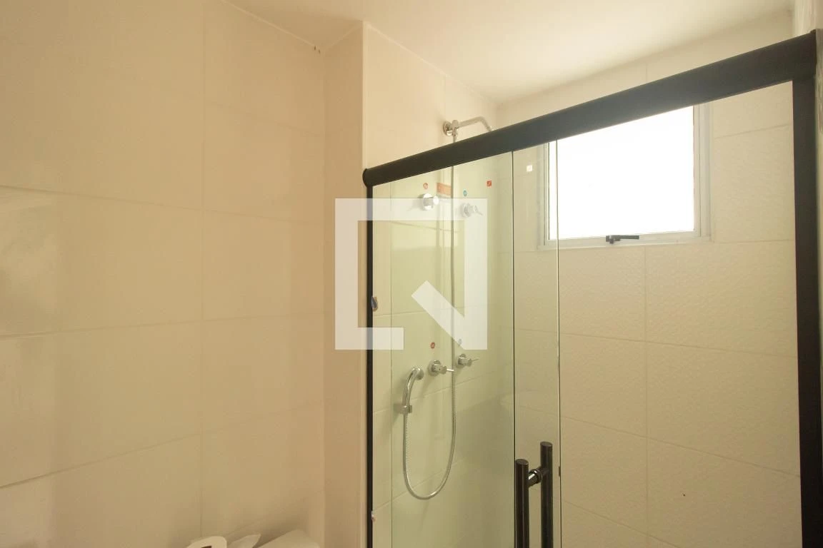 2-bedroom apartment in a building with a pool — photo 20