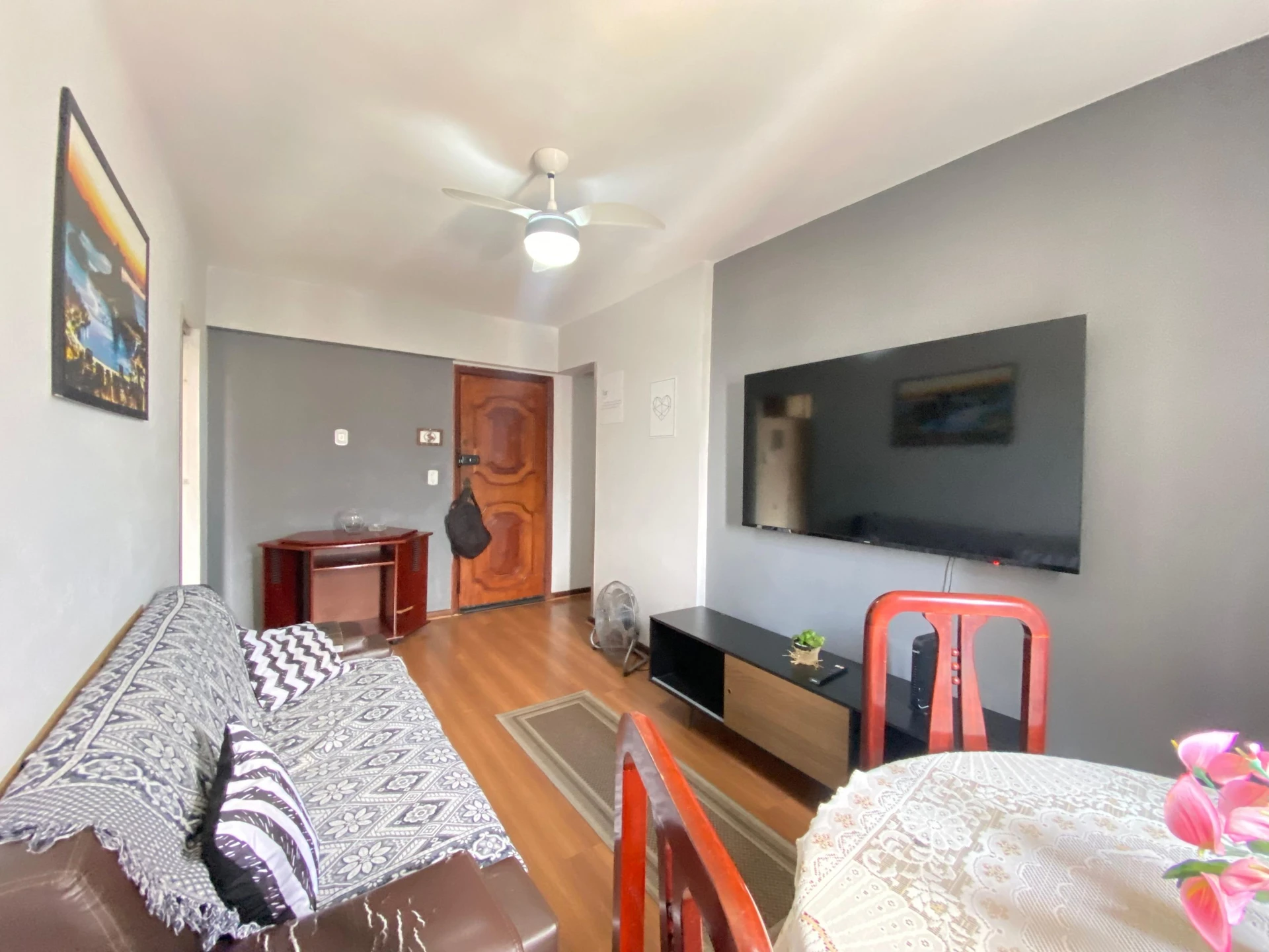 Furnished 2-bedroom apartment with 1 parking space — photo 18