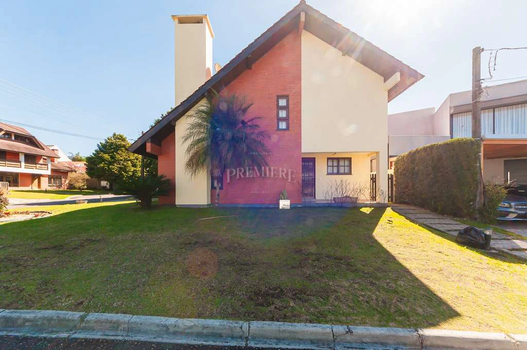 Unfurnished house of 269 m² with 4 bedrooms and 3 en-suites — photo 4