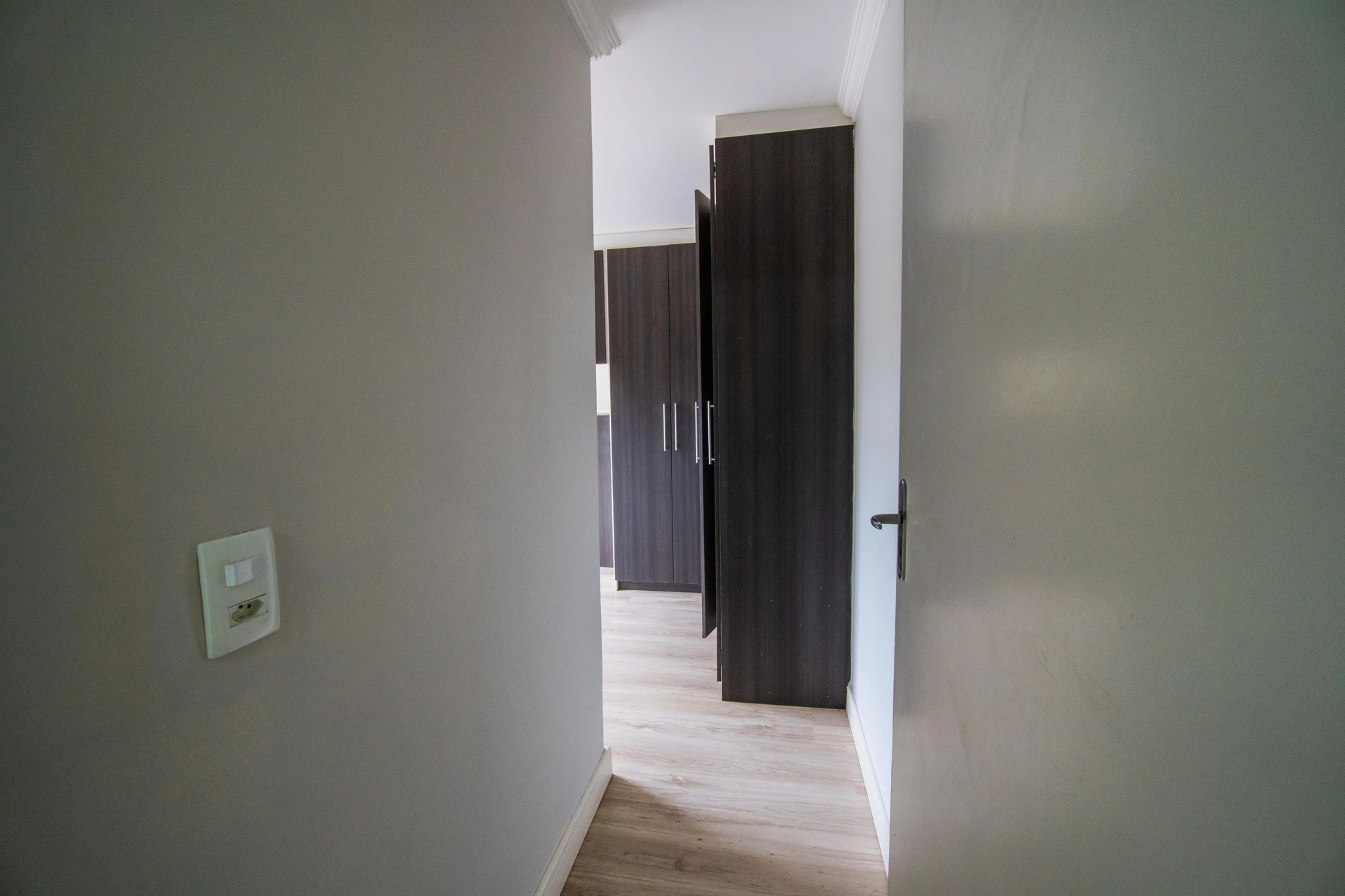 2-bedroom apartment with a washing machine in Curitiba — photo 29