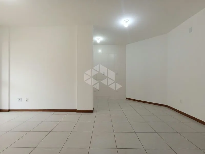 2-bedroom apartment in a building with a gym — photo 16