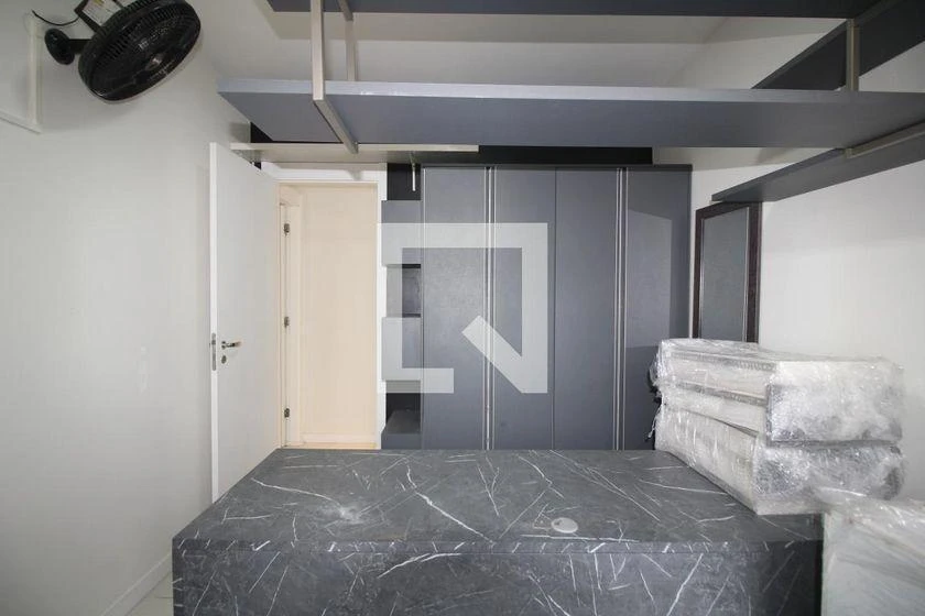 2-bedroom apartment with en-suite and glass balcony — photo 8