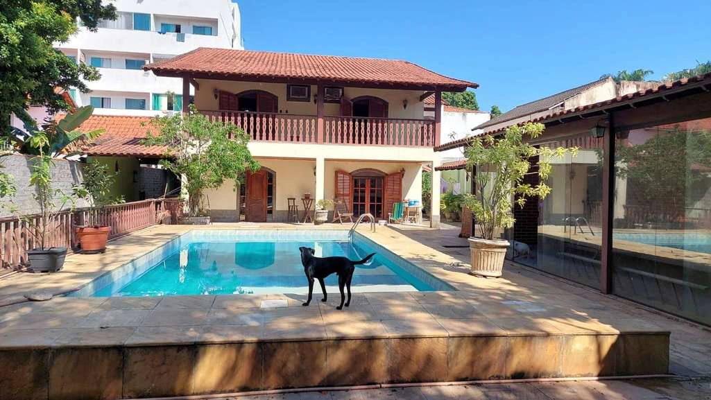 House with 3 bedrooms and a private BBQ area — photo 6