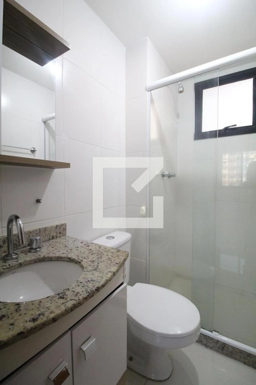 Apartamento sem mobília com varanda e 3 quartos — photo 45