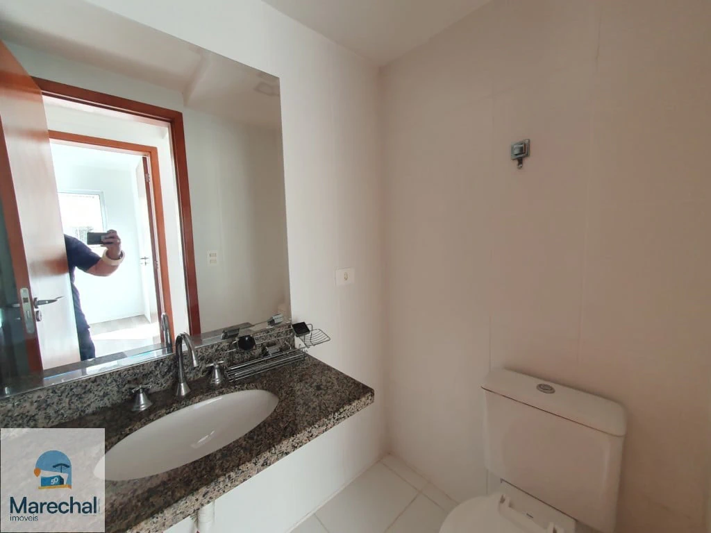 2-bedroom apartment with 1 suite and 1 parking spot — photo 13