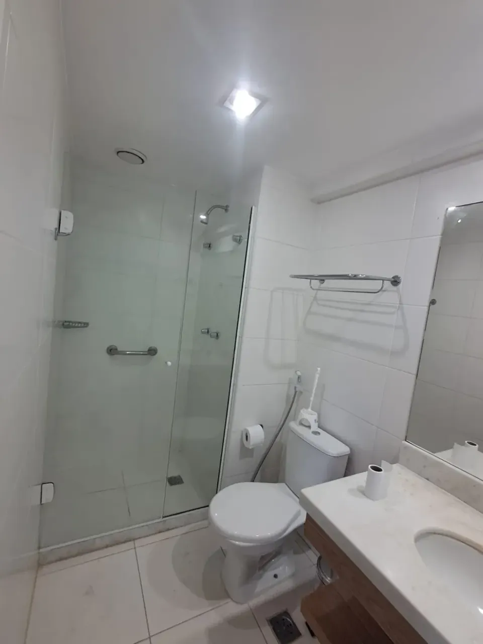 Furnished 2-bedroom apartment with 2 bathrooms — photo 2