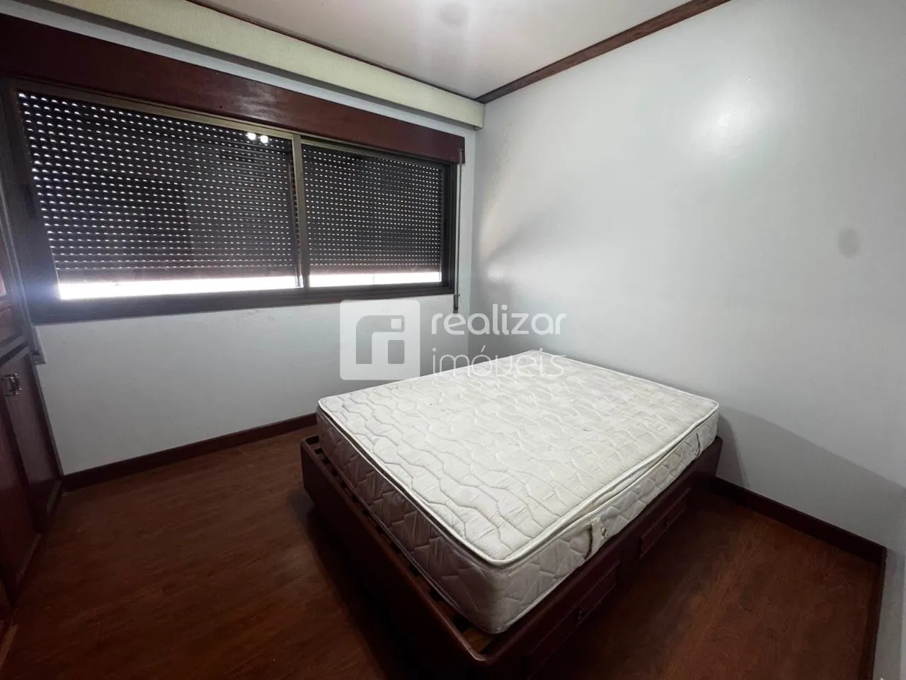 Apartamento de 290 m² com 4 dormitórios e varanda envidraçada — photo 3