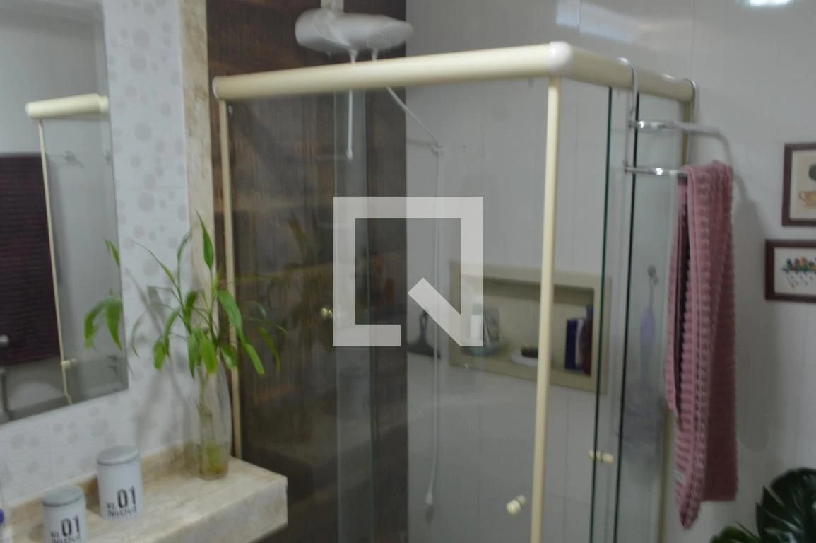 3-bedroom apartment with a bathtub — photo 50