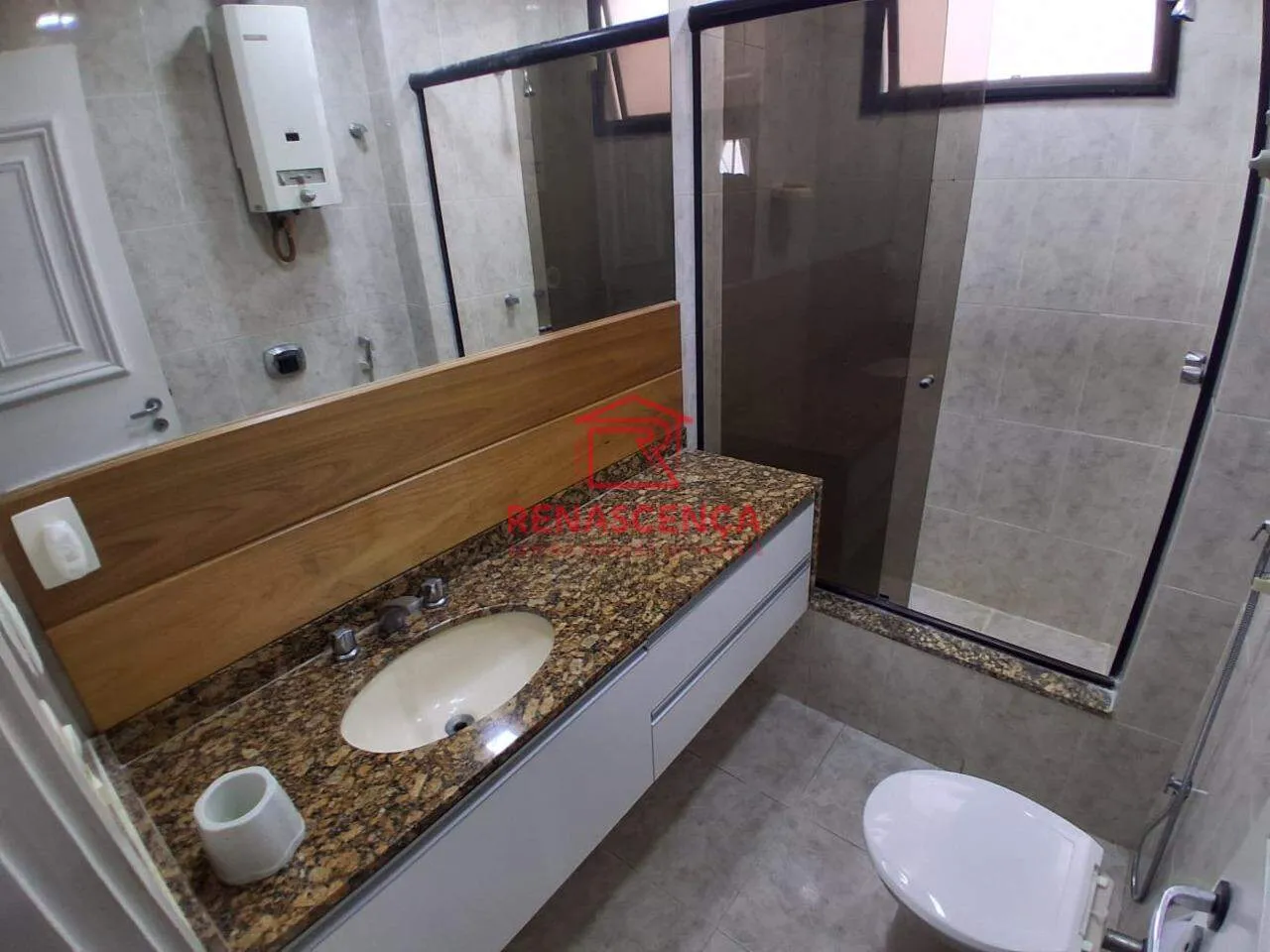 Apartamento com 4 quartos e varanda — photo 17