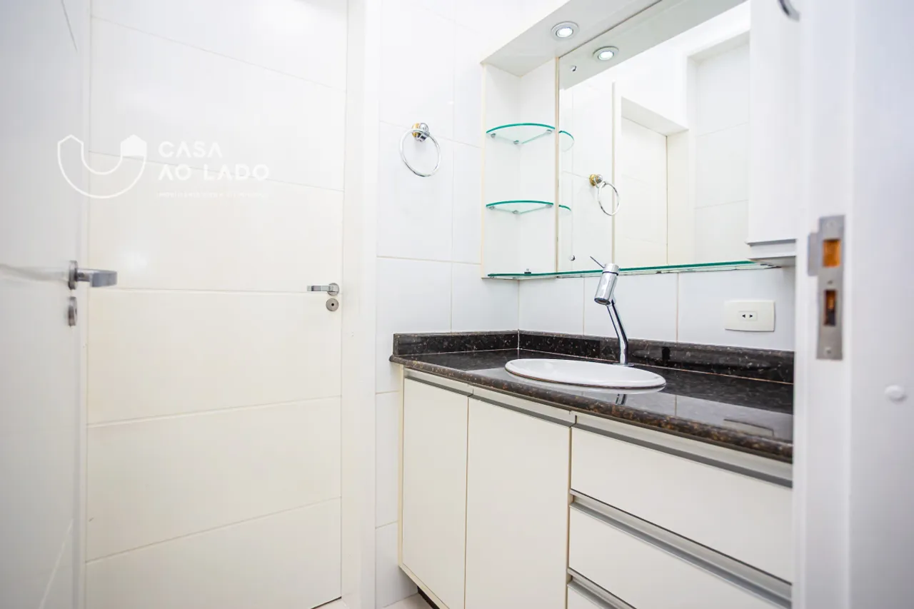 House with 4 bedrooms and 4 bathrooms, 315 m² — photo 24