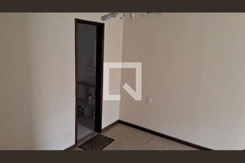 6-bedroom house with 342 m² and 4 parking spaces — photo 49